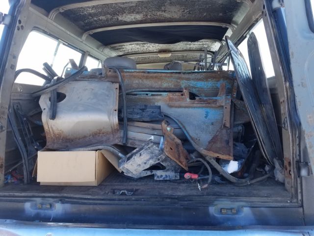 1964 GMC Suburban - photo 8