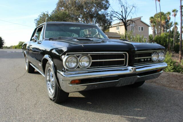 1964 GTO 389 ORIGINAL TRI POWER CALIFORNIA CAR BLACK ON BLACK PHS DOCS 1964 1965 1964 Pontiac GTO California Car Rust Free