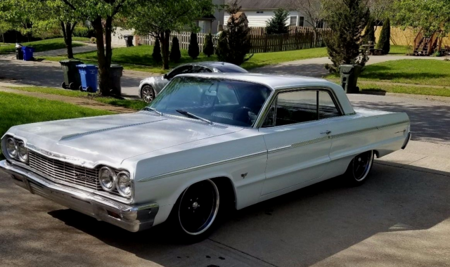 1964 Chevrolet Impala Super Sport - photo 2