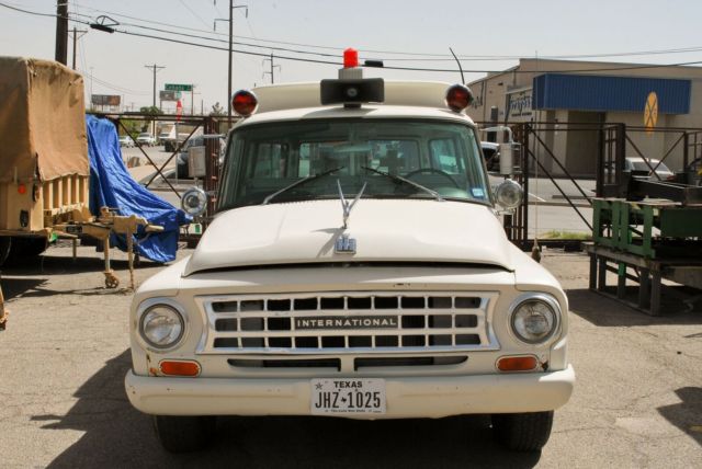 1964 International Harvester Travelall Ambulance Travelall - photo 4