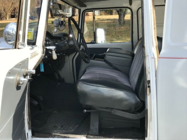 1964 International Harvester C1200 Travellal - photo 8