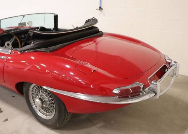 1964 Jaguar E-Type -- - photo 4
