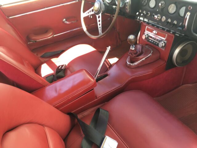 1964 Jaguar E-Type Series 1 FHC - photo 10