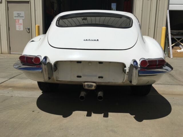 1964 Jaguar E-Type Series 1 FHC - photo 5