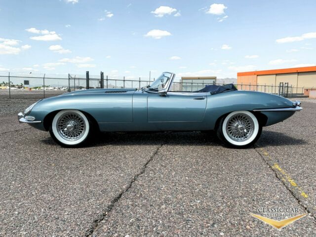 1964 Jaguar E-Type 3.8L Roadster - photo 3