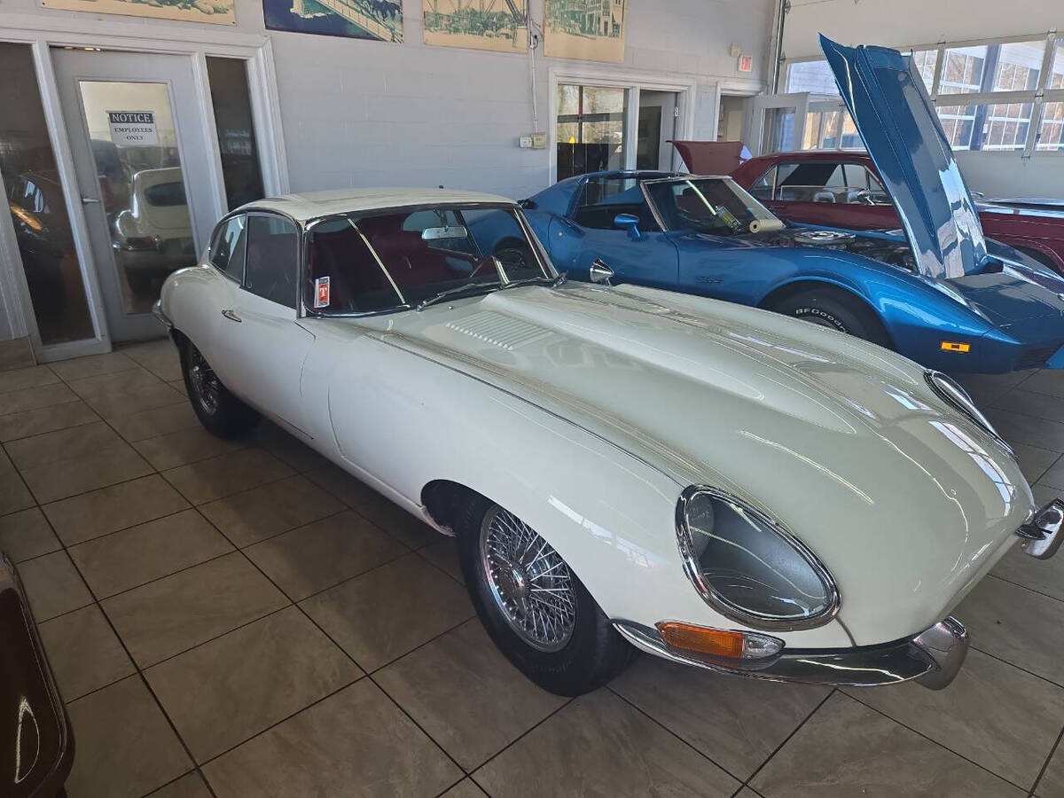 1964 Jaguar E-Type HARD TOP - photo 2