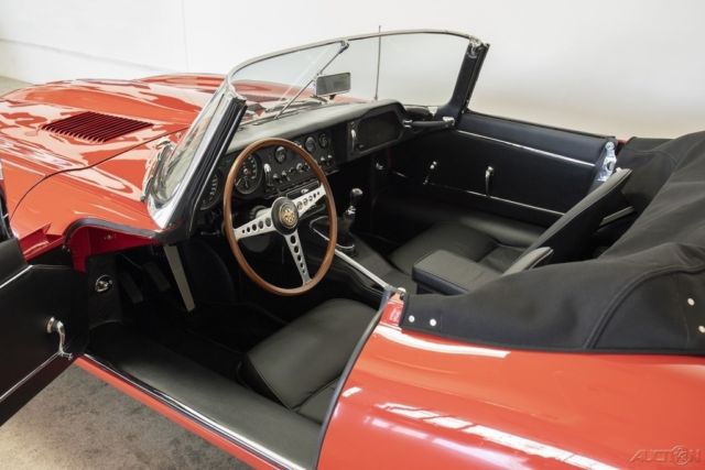 1964 Jaguar E-Type 3.8 liter Series 1 Roadster - photo 10