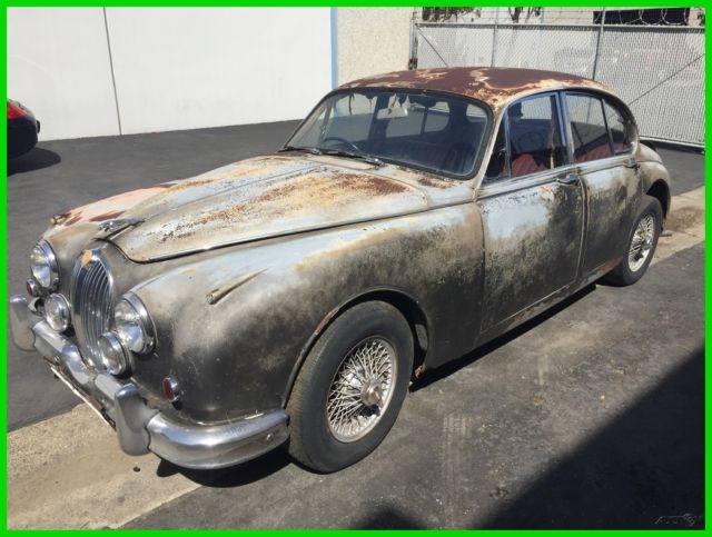 1964 JAGUAR MK 2 SPORTS SALOON. GOLDEN SAND/RED. RHD. 4-SPEED W/OD. WIRE WHEELS 1964 Jaguar MARK II