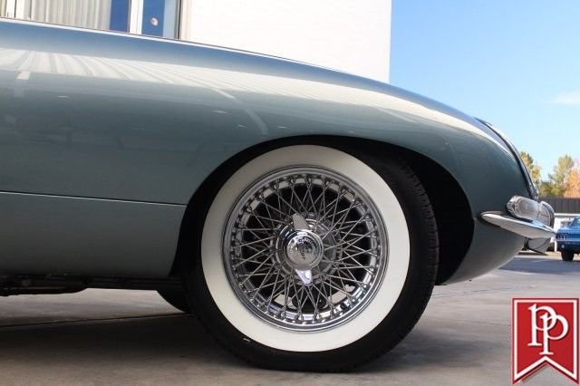 1964 Jaguar E-Type XKE Roadster - photo 10