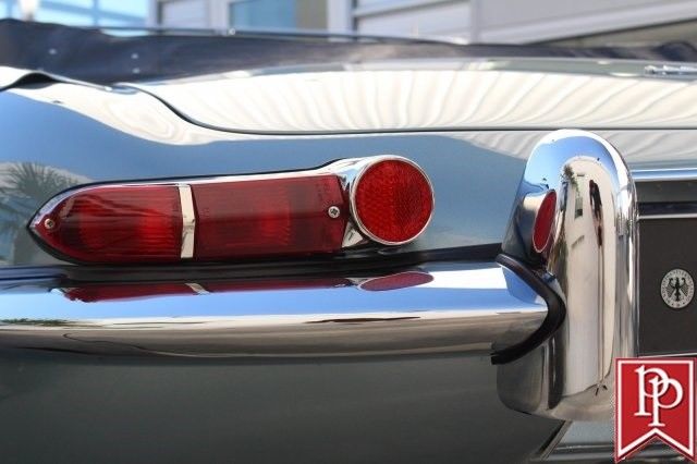 1964 Jaguar E-Type XKE Roadster - photo 4