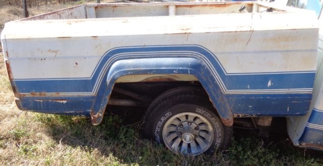 1964 Jeep J-200 - photo 11