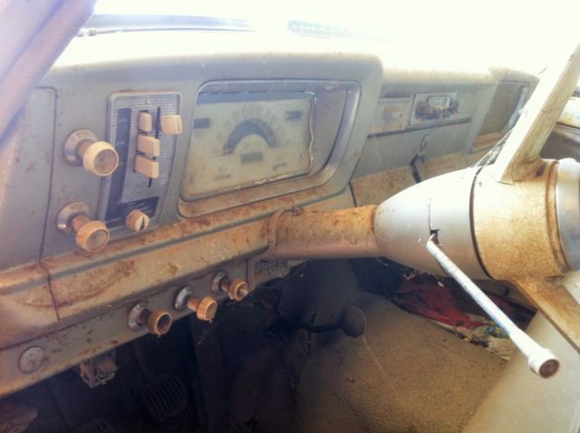 1964 Jeep Wagoneer - photo 4