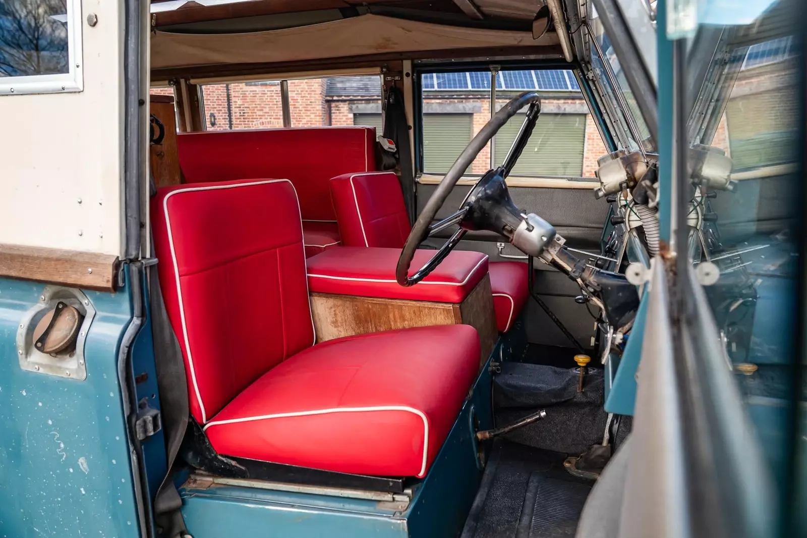 1964 Land Rover Series 2 Searle CAMPER Carawagon " Olympia Motorshow Car" - photo 12