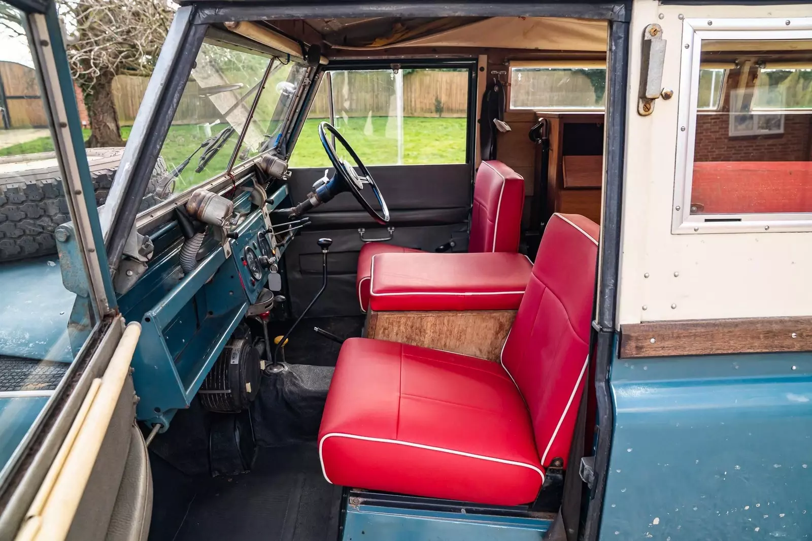 1964 Land Rover Series 2 Searle CAMPER Carawagon " Olympia Motorshow Car" - photo 13
