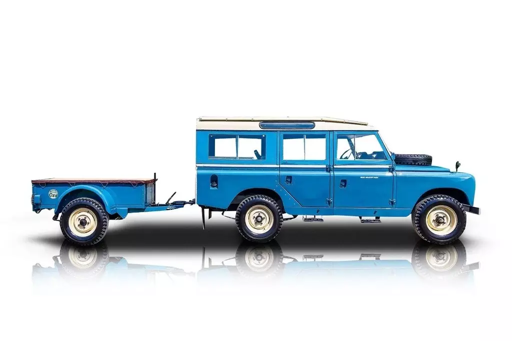 1964 Land Rover Series IIA 109 Station Wagon - photo 2