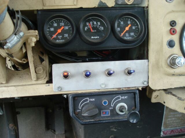 1964 Land Rover IIA 109" Martin Walter Dormobile - photo 13