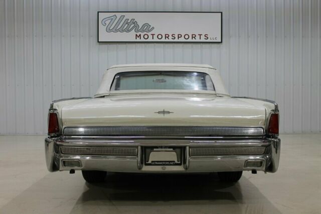 1964 Lincoln Continental Convertible - photo 11