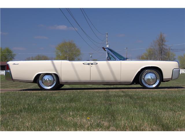 1964 Lincoln Continental Convertible - photo 10