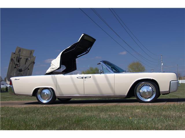 1964 Lincoln Continental Convertible - photo 11