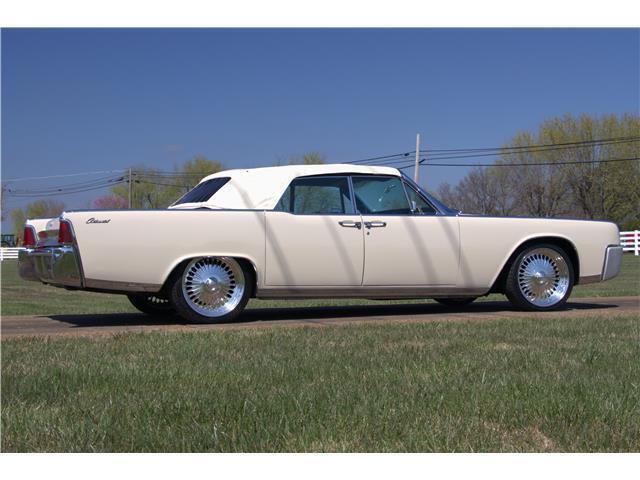 1964 Lincoln Continental Convertible - photo 13