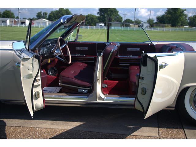 1964 Lincoln Continental Convertible - photo 5
