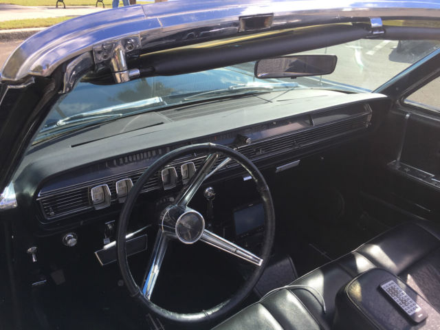 1964 Lincoln Continental Convertible - photo 2