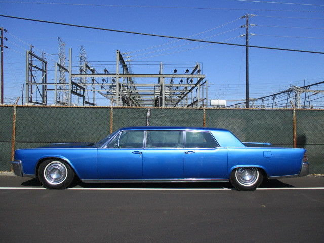1964 LINCOLN CONTINENTAL LEHMAN PETERSON LIMOUSINE ---NO RESERVE--- 1964 Lincoln Town Car Limousine