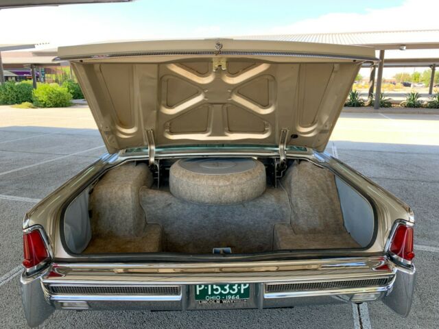 1964 Lincoln Continental 4dr Sedan - photo 10