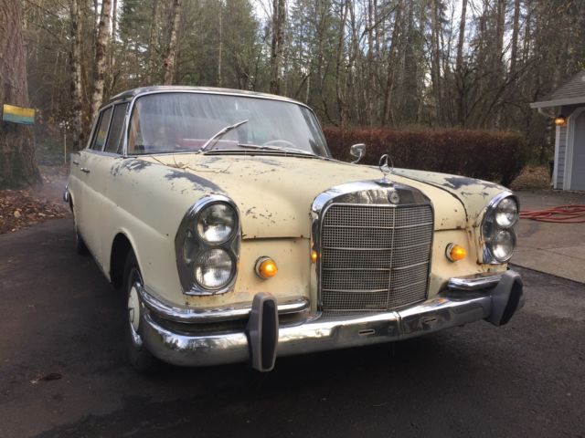 1964 Merceded Benz 220-SE project or parts car RUNS/DRIVES 1964 Mercedes-Benz 200-Series