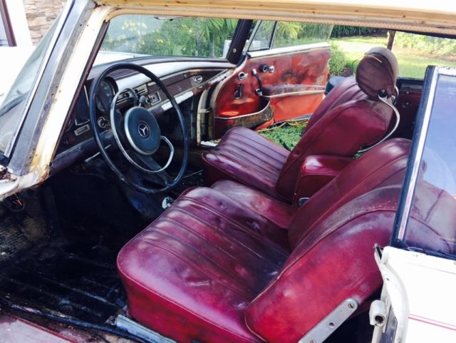 1964 Mercedes-Benz 200-Series Coupe - photo 10