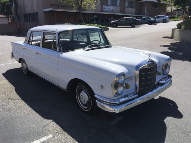 1964 Mercedes benz 220S Sedan Tailfin 1964 Mercedes-Benz 200-Series