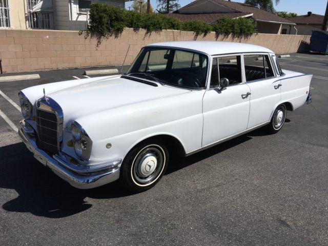 1964 Mercedes-Benz 200-Series - photo 3