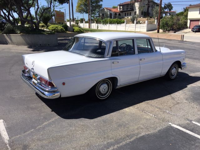 1964 Mercedes-Benz 200-Series - photo 4