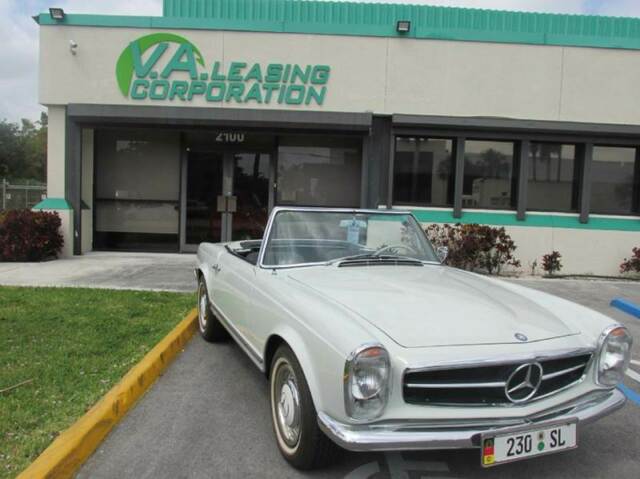 1964 Mercedes-Benz 200-Series -- - photo 2