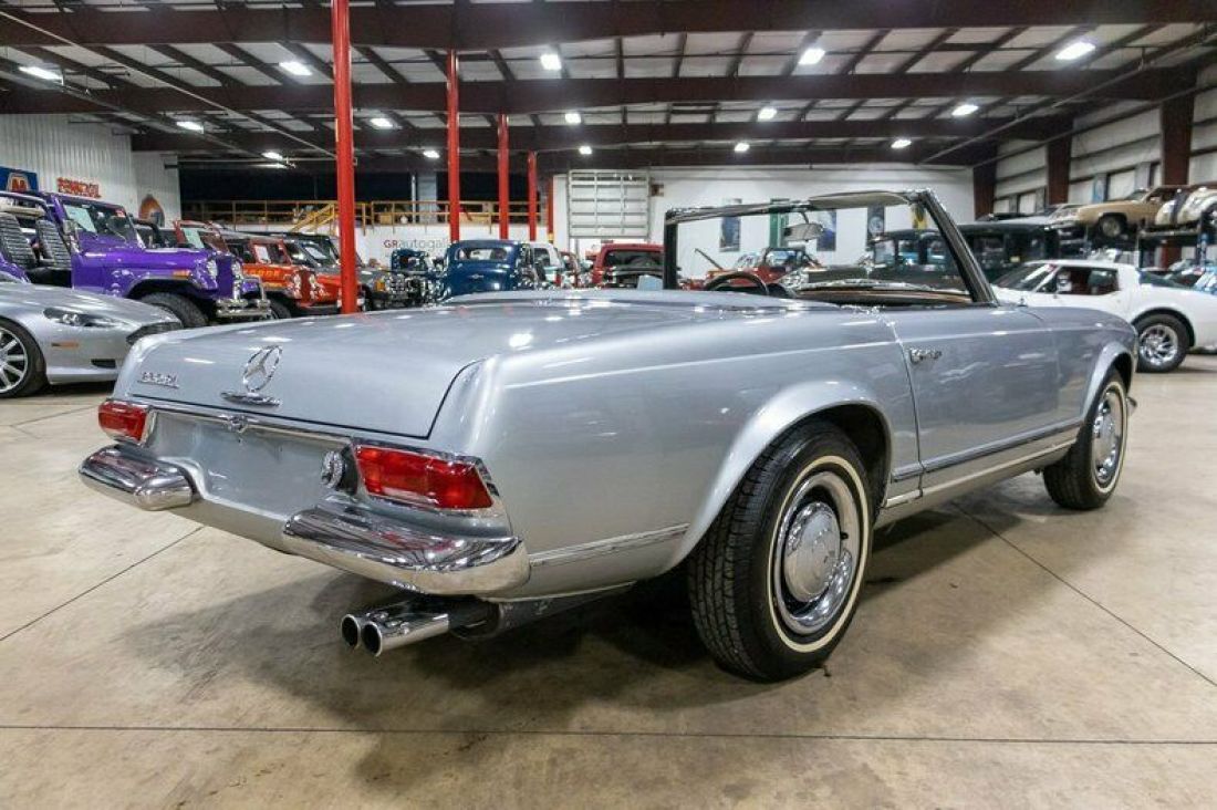 1964 Mercedes-Benz 200-Series - photo 7