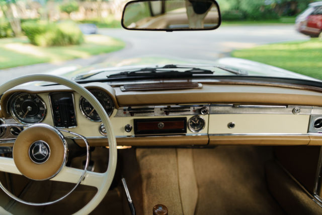 1964 Mercedes-Benz 200-Series - photo 10