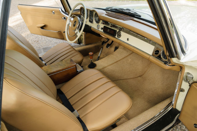 1964 Mercedes-Benz 200-Series - photo 12