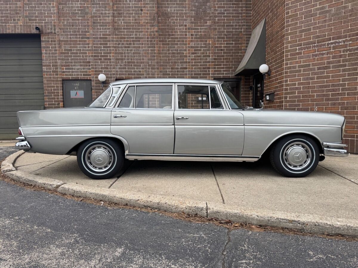 1964 Mercedes-Benz 300-Series - 300SE - photo 8