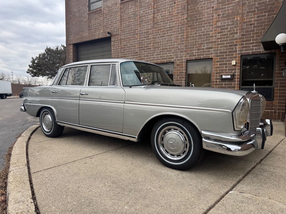 1964 Mercedes-Benz 300-Series - 300SE - photo 9