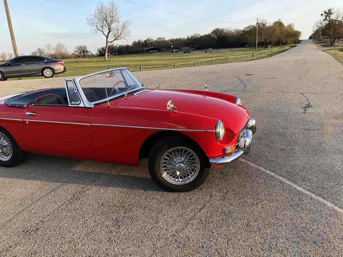 1964 MG MGB - photo 2