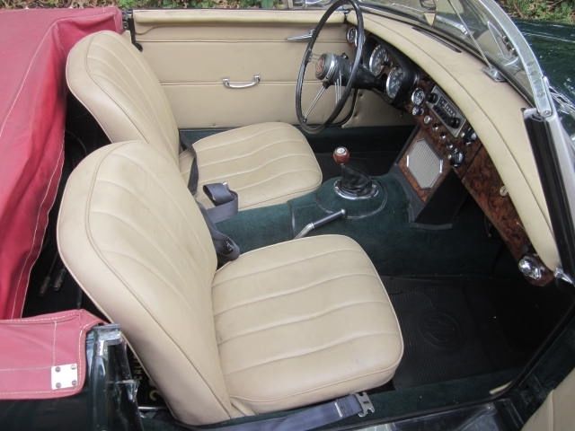 1964 MG MGB Mk I pull handle - photo 5