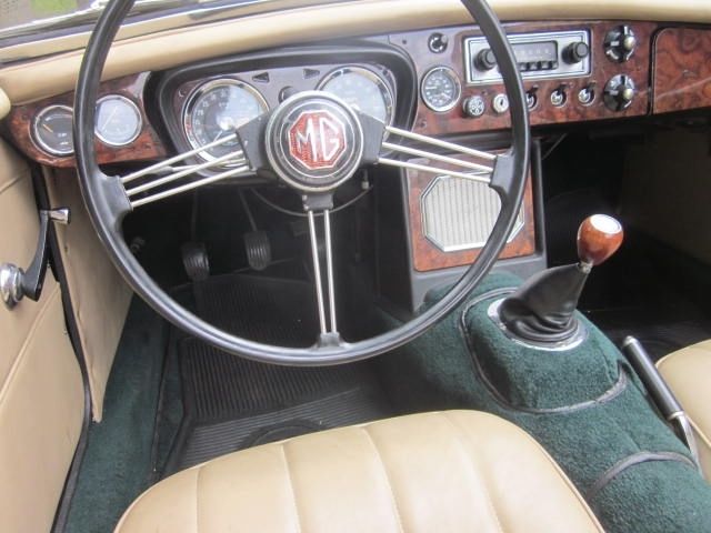 1964 MG MGB Mk I pull handle - photo 7