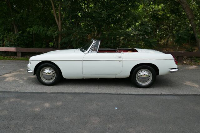 1964 MG MGB Pull Handle Doors & Steel Dash - photo 2