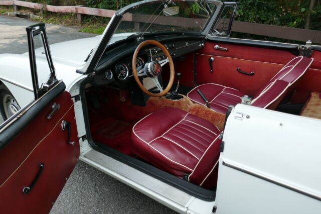 1964 MG MGB Pull Handle Doors & Steel Dash - photo 7