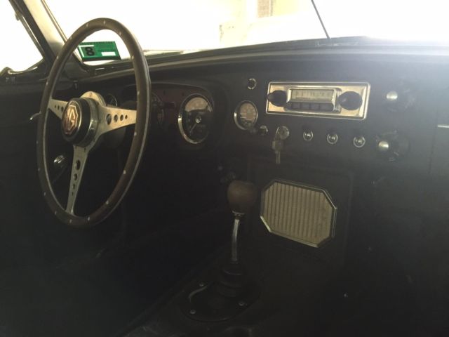 1964 MG MGB - photo 2