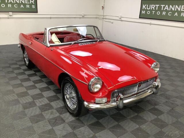 1964 MGB. LOVELY OLDER RESTORED PULL DOOR HANDLE MGB, SHOWS 34,100 MILES. BMIHT. 1964 MG MGB 1964 MGB ROADSTER. TARTAN RED. PULL DOOR HANDLE.