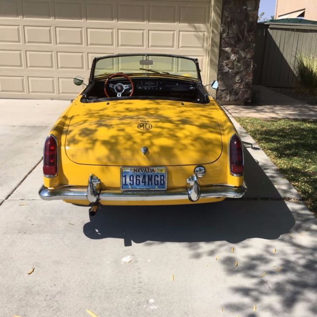 1964 MG MGB - photo 2