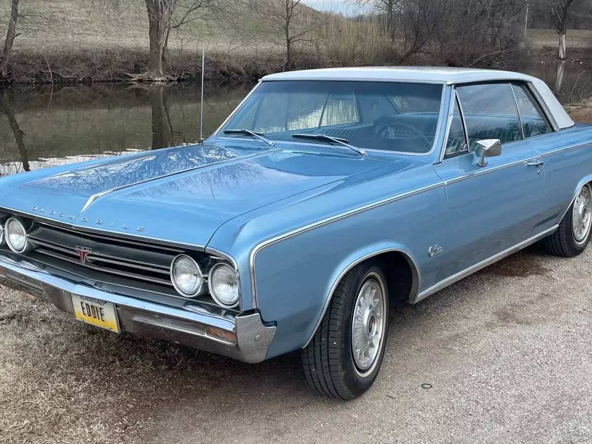 1964 Oldsmobile Cutlass Blue RWD Manual 1964 Oldsmobile Cutlass