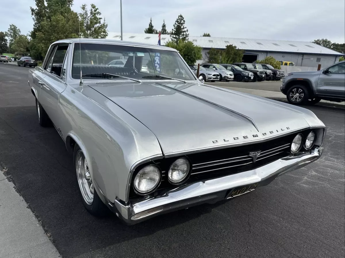 1964 Oldsmobile Cutlass Coupe Grey F85 1964 Oldsmobile Cutlass F85