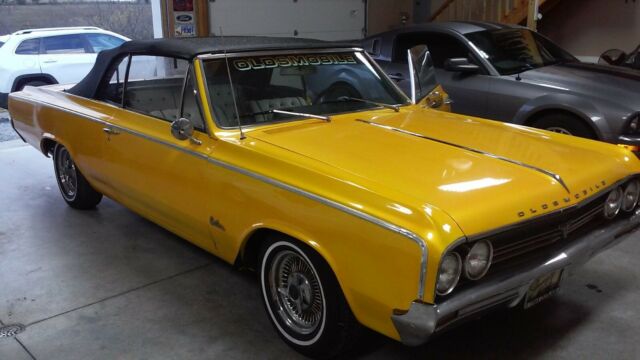 1964 Oldsmobile Cutless convertible 1964 Oldsmobile Cutlass